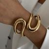 Salircon Trendy Semplici Geometriche Lisce Larghe Bracciali a Molla per Donne Doppio Strato Curvo Bracciale in Metallo Gioielli da Festa per Signore