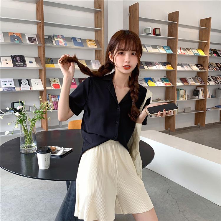 

Temperament lapel white shirt women s design sense niche top summer new women s versatile short-sleeved shirt trend One size fits all чёрный
