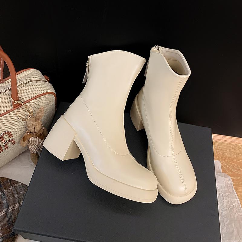 Short boots women's new autumn and winter small white round-headed Martin boots thin boots
