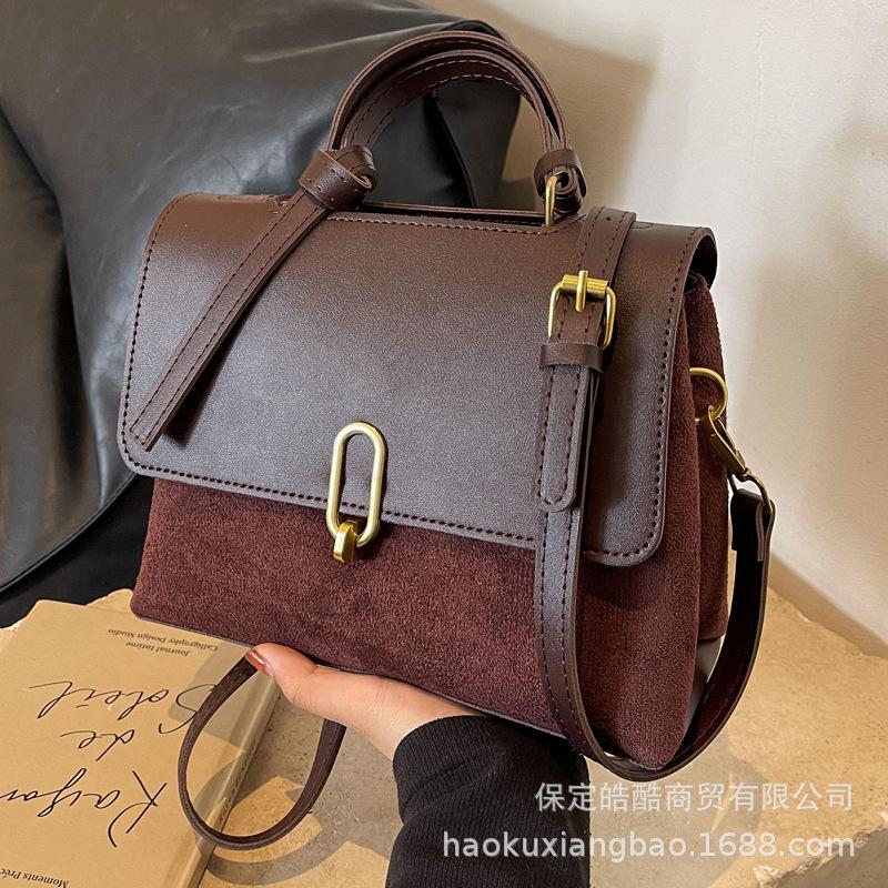 Retro portable small bag women's new 2025 autumn and winter matte high-end small square bag commuter versatile shoulder bag