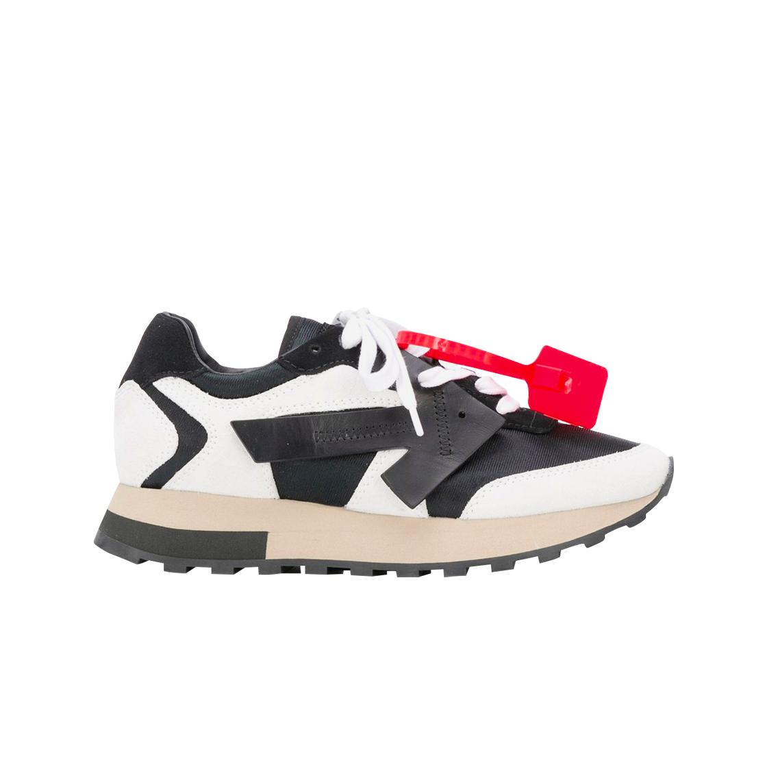 

(w) Off-white Arrow Hg Runner Black White IT 40W