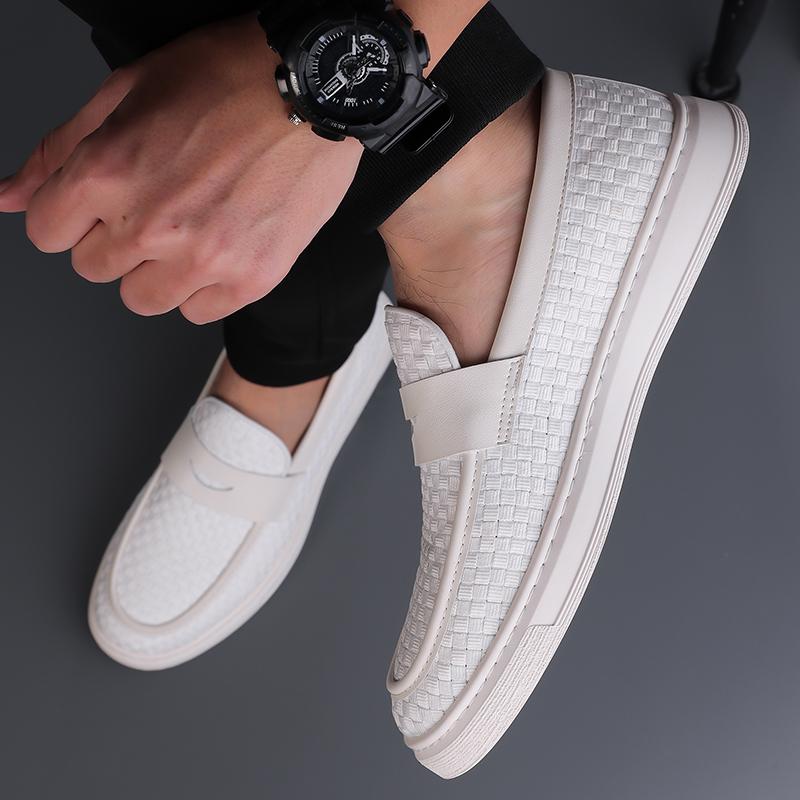 Summer New Breathable Cowhide White Shoes Comfortable Lazy Bean Shoes Fashionable Men's Breathable Round Toe Soft Sole Loafers