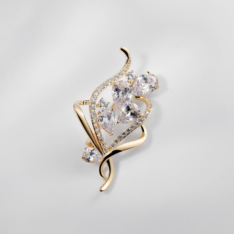 Bo Xin Yun Tulip Zirconia Copper Brooch - Korean Luxury Suit Accessory