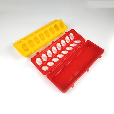 Zesílený box na krmivo pro ptáky Design proti vyhazování Pohodlný způsob stlačování 3 otvory Dlouhá žlab