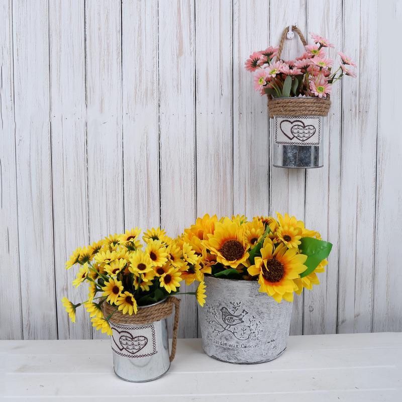 Wall-Mounted Iron Flower Pot Basket - Simple Balcony Decor