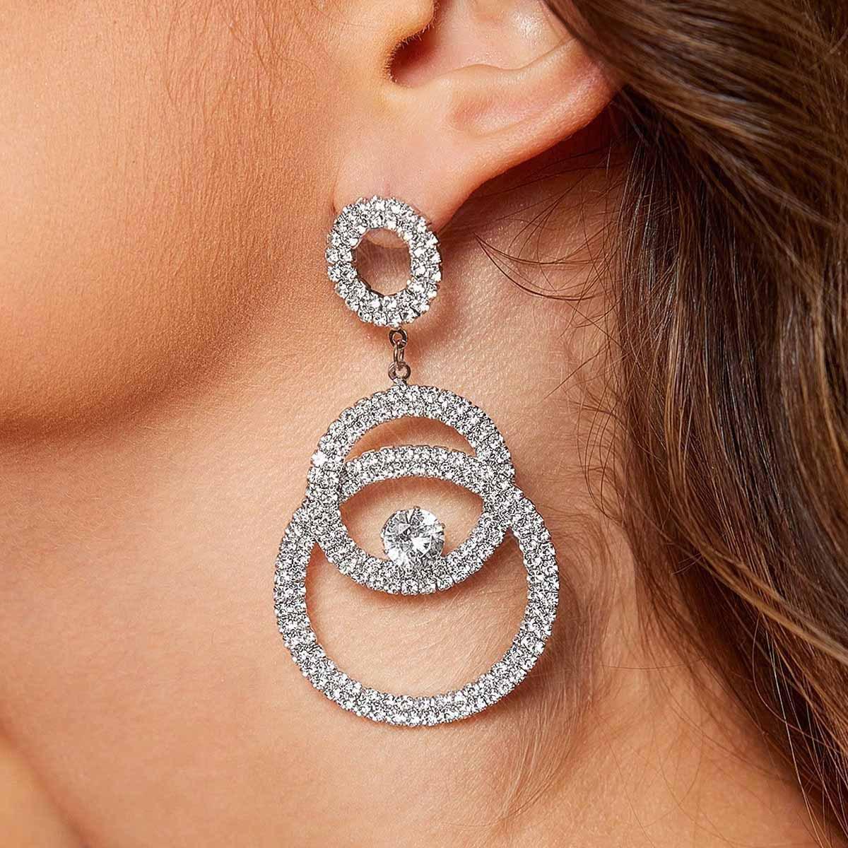 European-American Style Zirconia Tassel Claw Chain Earrings for Women серебряный