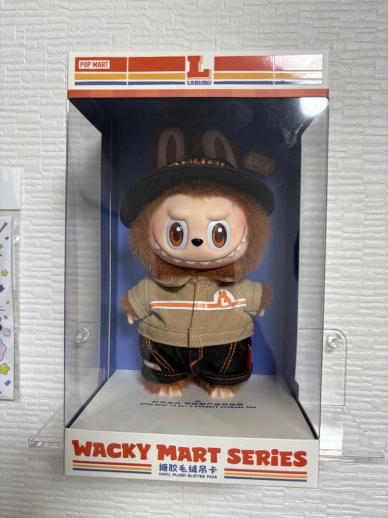 [USED] POP MART WACKY MART LABUBU Clerk Lovebu