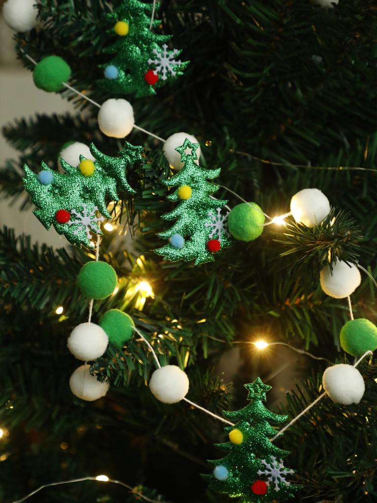 Christmas Tree Pom Pom Garland Green White Felt Ball String with Mini Tree Ornaments for Xmas Tree Fireplace Wall Hanging Decor