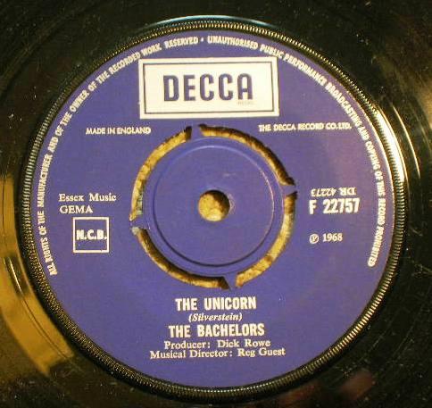 7inch Record BACHELORS - Unicorn F22757 Decca 1968 UK Pop Used