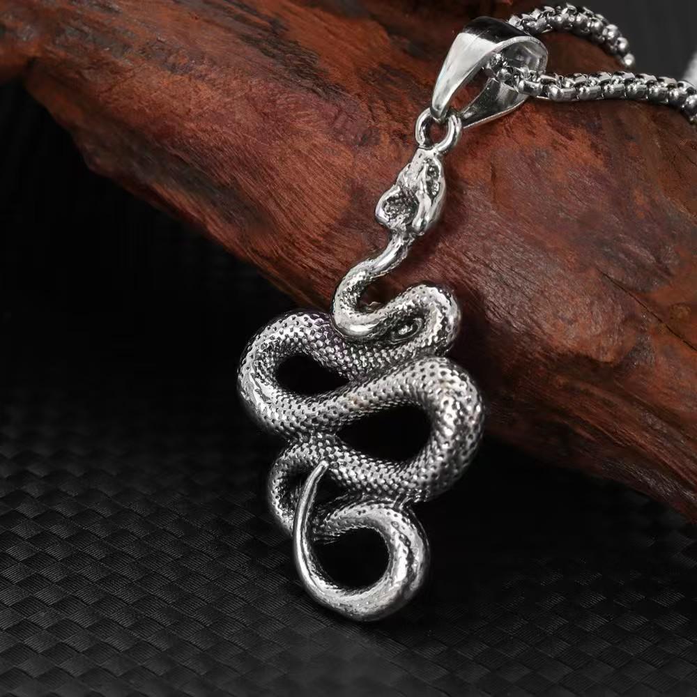 Unisex Retro Dark Style Snake Pendant Necklace - Street Punk Fashion Jewelry