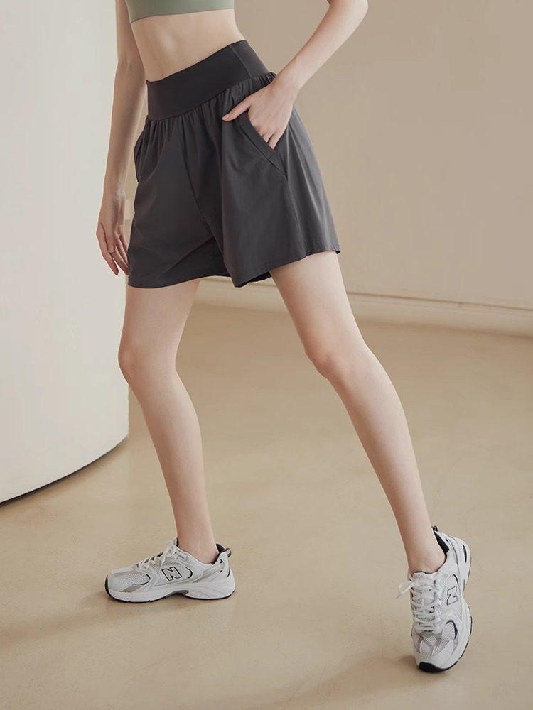 Women's Plus Size Quick Dry High Waist Sports Shorts - Summer Outerwear, Loose Fit, Running Capris.
