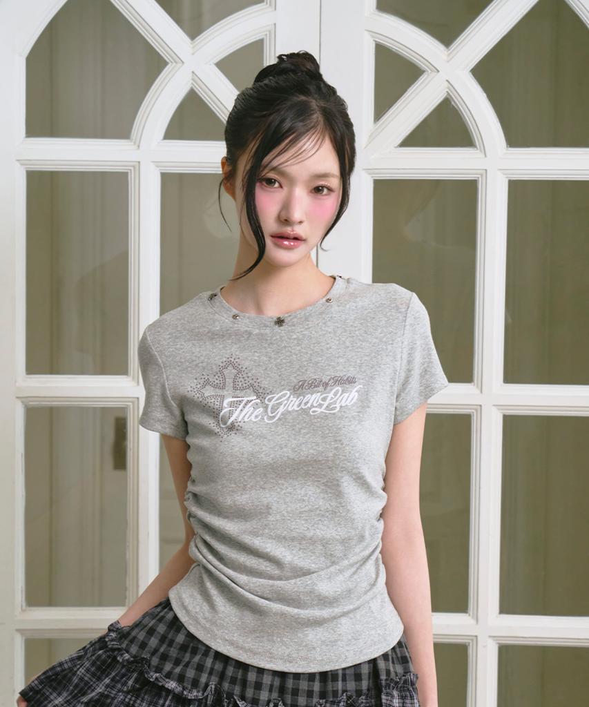 THE GREEN LAB Studded Graphic Shirred Short Sleeve Tee [Melange Gray]
