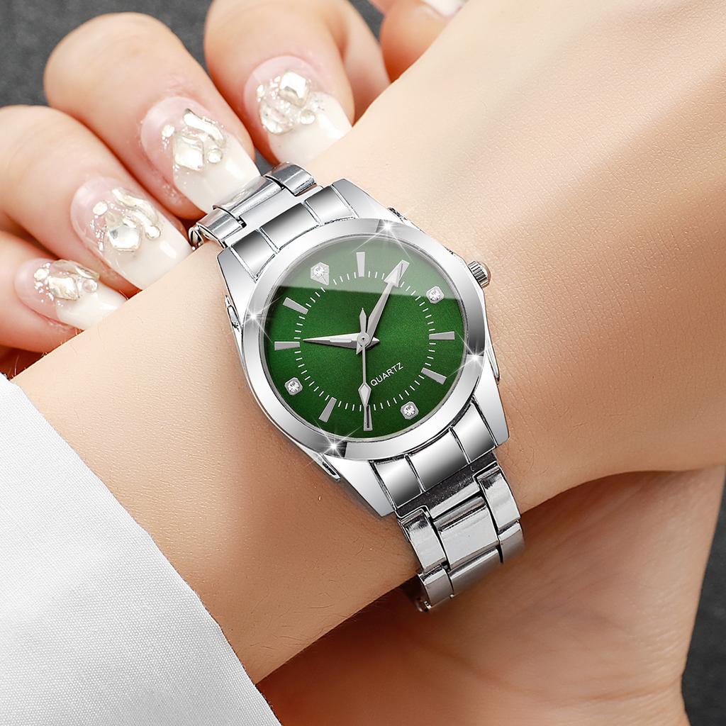5 Stück Damen Uhr Einfach Mode Zifferblatt Klassischer Trend Elegantes Temperament Quarz Uhr Kombinationsset ( Box nicht im Lieferumfang enthalten )