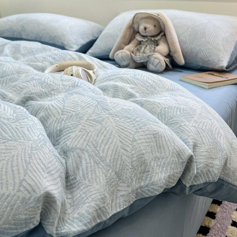 Luxury Style Cotton Flannel Duvet Cover 150x200cm Single All-season Thickened Jacquard Bedding