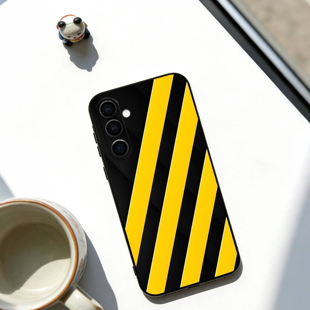 

Linear form Phone Case For Samsung Galaxy A73,A72,A71,A70,A53,A52,A51,Others Soft Black Cover Samsung a52