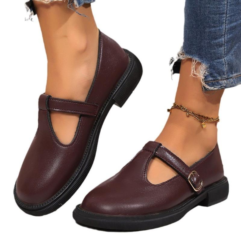Large Size Autumn and Winter Retro Round Head Belt Buckle Single Shoes New Fashionable Small Leather Shoes Flat Thick Heel Women's Shoes