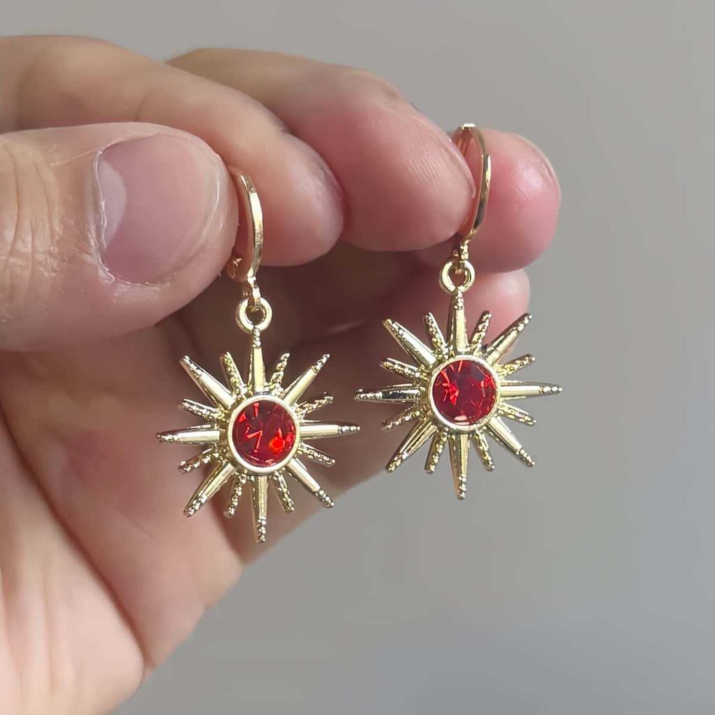 Fashion Retro Gold Color Baroque Sun Red Zircon Pendant Hoop Earrings for Women Luxury Charm Dangle Earrings Jewelry Accessories