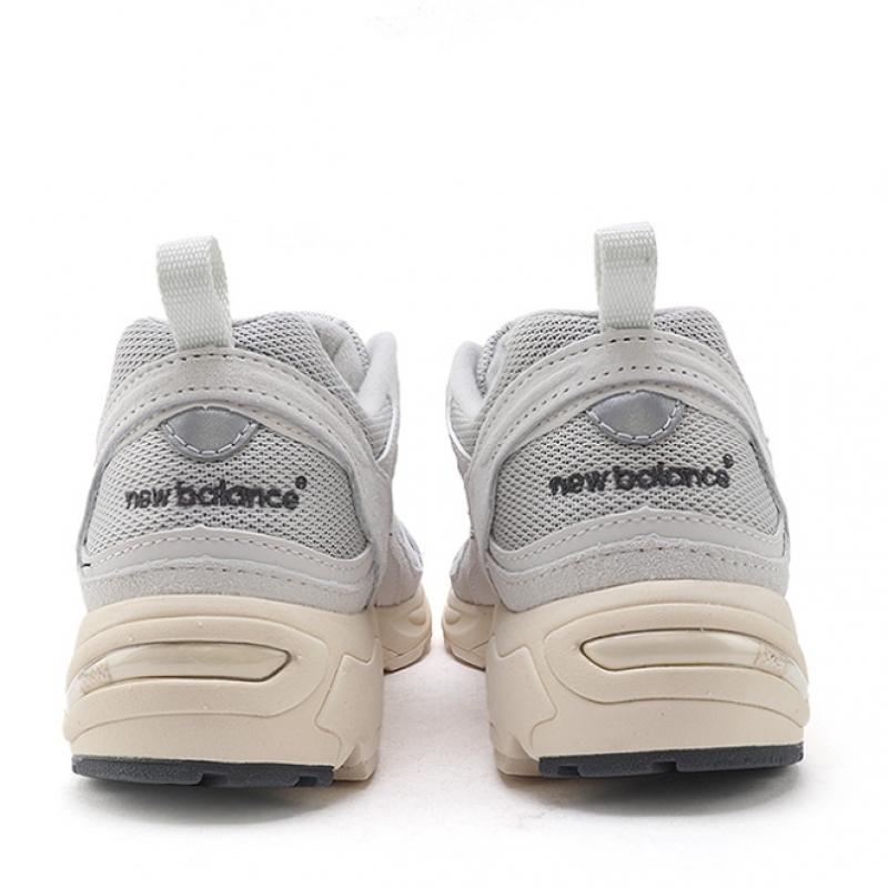 New Balance 878 Gray