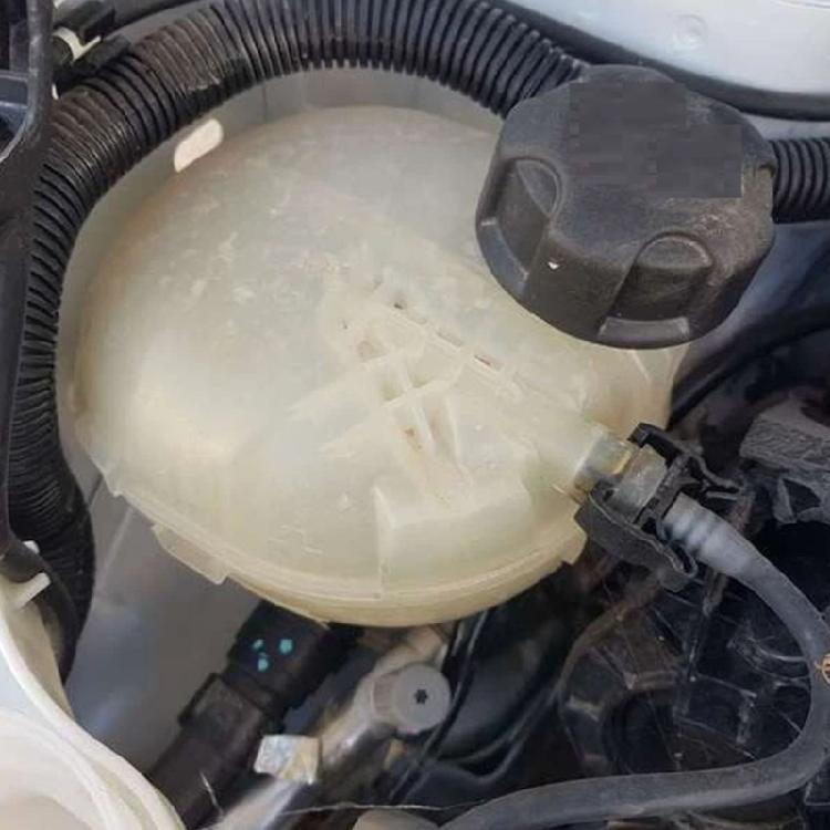 Radiator Coolant Overflows Bottle Expansion Tank Reservoir 9824198680 Auxiliary Kettle for C4 III C4X DS3