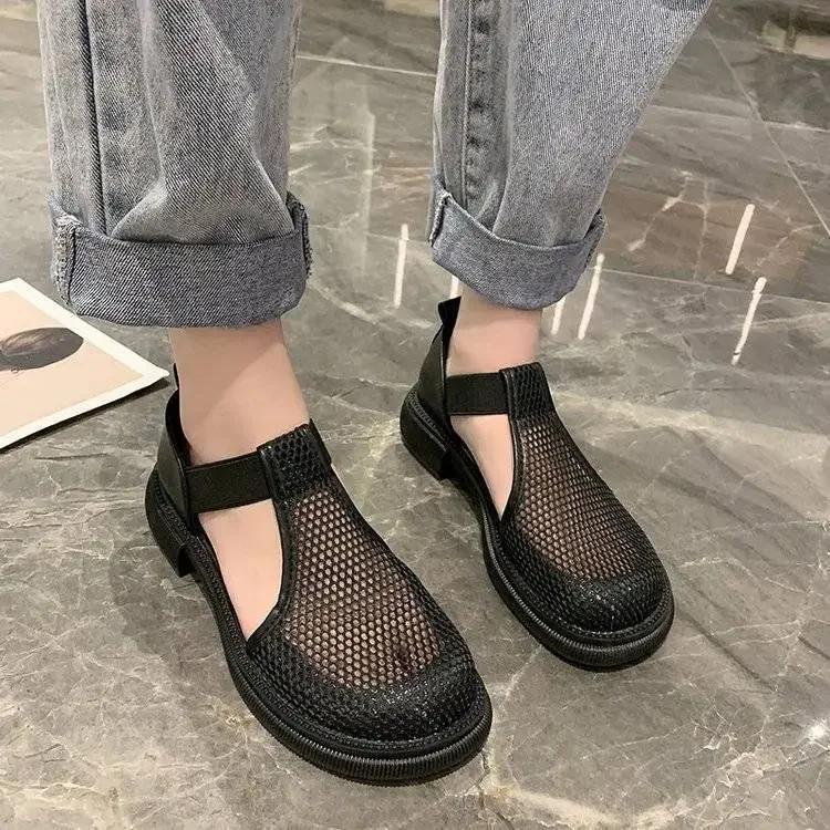 2026 Closed Toe Sandals Black Shoes for Women  Summer Breathable Beige Medium Fashion New Flat Comfort Girls Outside Buckle