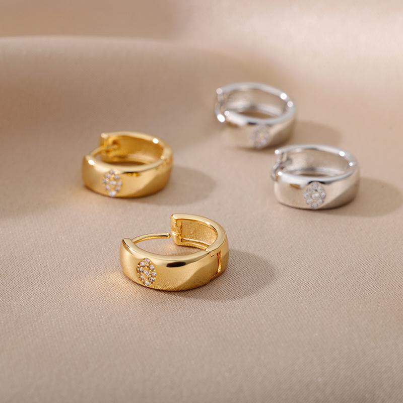 Boucles d'oreilles créoles esthétiques en acier inoxydable zircon pour femmes Boucles d'oreilles punk couleur cuivre Goth Piercing Boucles d'oreilles zircon pour femmes 2024