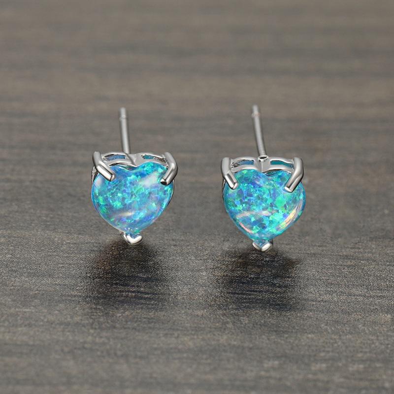 Summer small fresh platinum opal small cute love stud earrings European and American style simple stud earrings