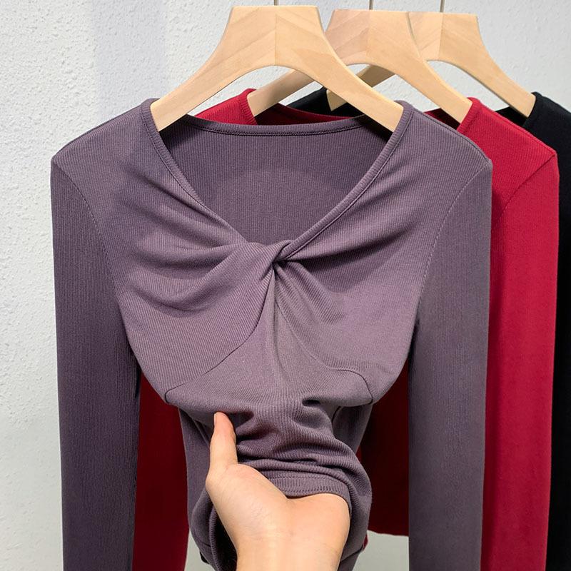 

Красная рубашка с V-образным вырезом, новая женская осенняя мода, иностранный стиль, модный плиссированный облегающий и тонкий топ с длинными рукавами 3XL