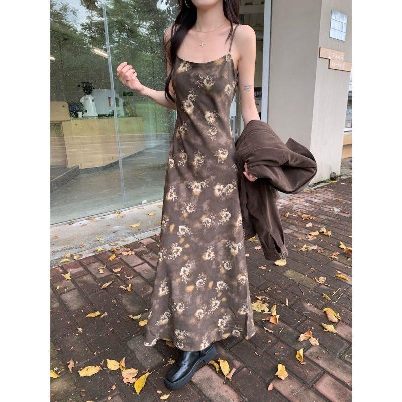 

2025 Осенний Ретро Цветочный Жакет с Длинным Рукавом и Облегающее Платье-Майка Комплект для Женщин L