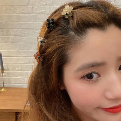Grab  Clip Easy Pulling Up Cartoon Colorful Flower Shaped Non-slip Hair Claw Clips