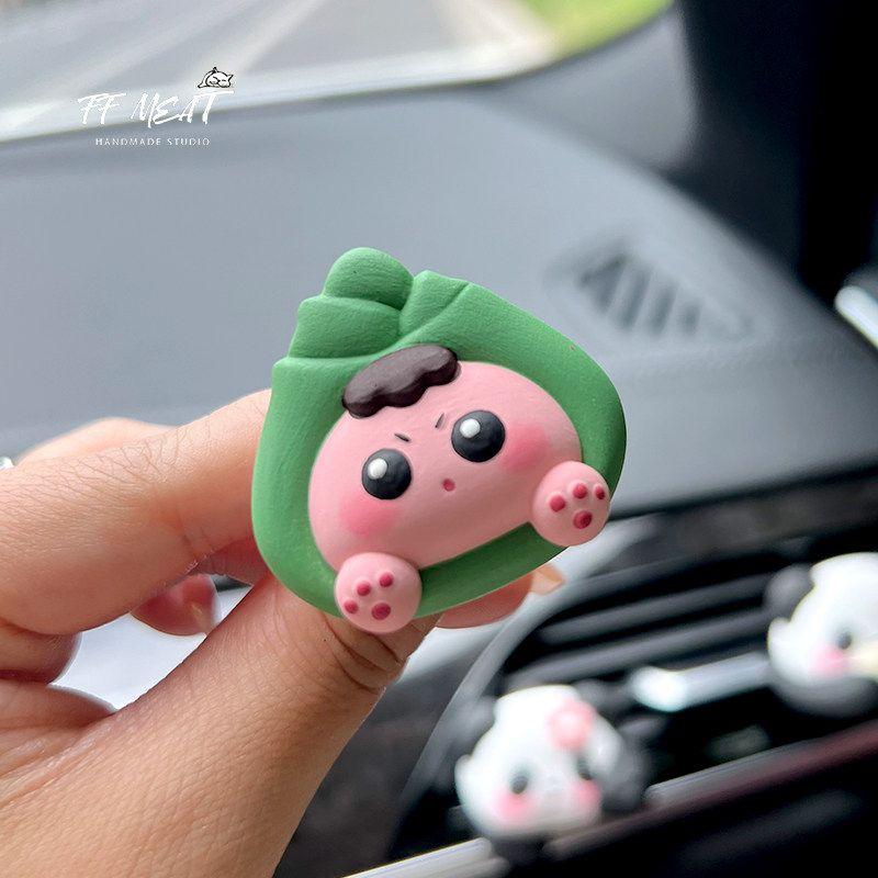 

Car Aromatherapy Perfume Cute Q Cute Panda Car Central Control Air Outlet Decoration Fragrance Fragrant Stone Car Gift Baby Bamboo Shoots(A bottle of essential oil)