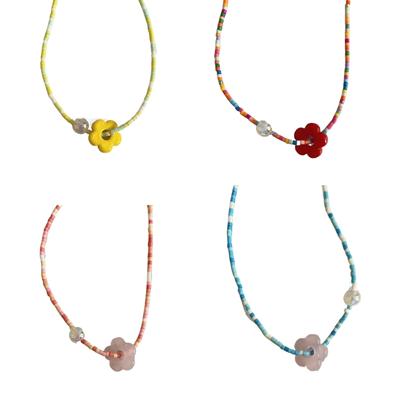 Resin Flower Pendant Necklace Crystal Bead Choker Sweet Dopamine Clavicle Chain Choker Jewelry for Women Girl Teen