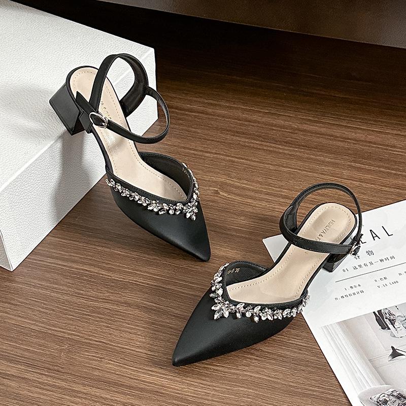 Y9978-9 Rhinestone Pointed Outer Wear Thin Heel Bag Head Sandals 2025 New Summer One-word Buckle Belt Hollow Single Shoes