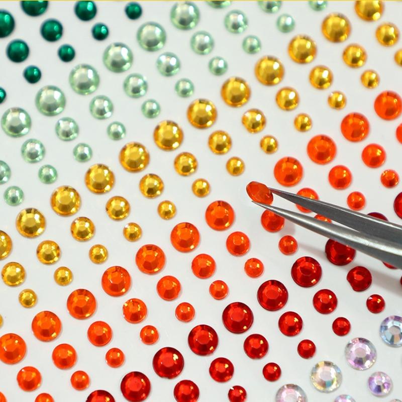 Göz Yüz Vücut Elmas Dövme Çıkartmaları Renkli Simli Rhinestone İnci Çıkartma Parti Makyajı İçin Yüz Dekalı Mücevher Aksesuarı