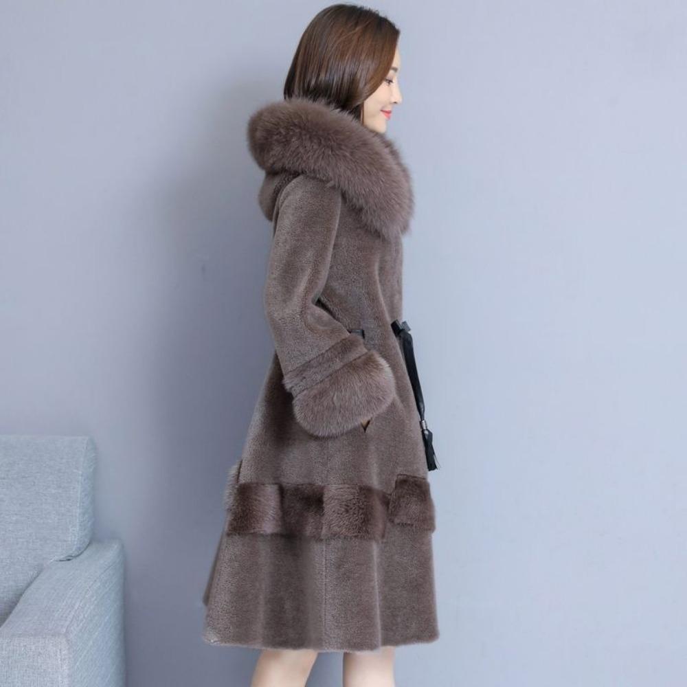 Fur Sheep Shearling Coat Women's New Winter Mother Fox Fur Hooded Thickened Coat Mid-length