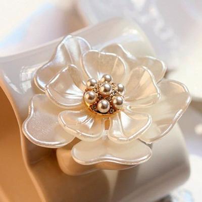 Vintage Femmes Hommes Élégant Fleur Perle Émail Badges Pin Mode Classique Dame Fête Mariage Mariée Broche Exquise Bijoux