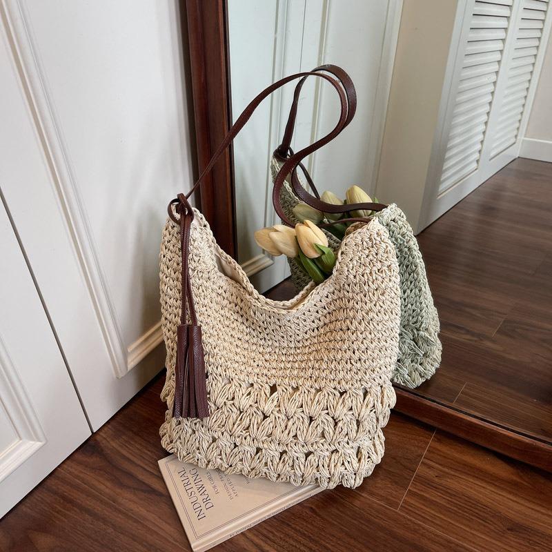 Retro Woven Bag Fringed Straw Bag Large Capacity Lazy Wind Underarm Shoulder Bag Seaside Vacation Beach Bag