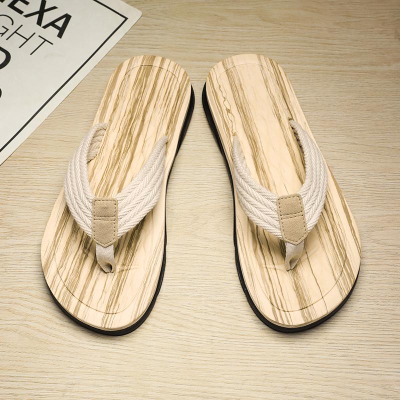 Men Summer High Quality Flip Flops Men Beach Slippers Fashion Outdoor Flip Flops Casual Breathable Slippers for Men New Sandals