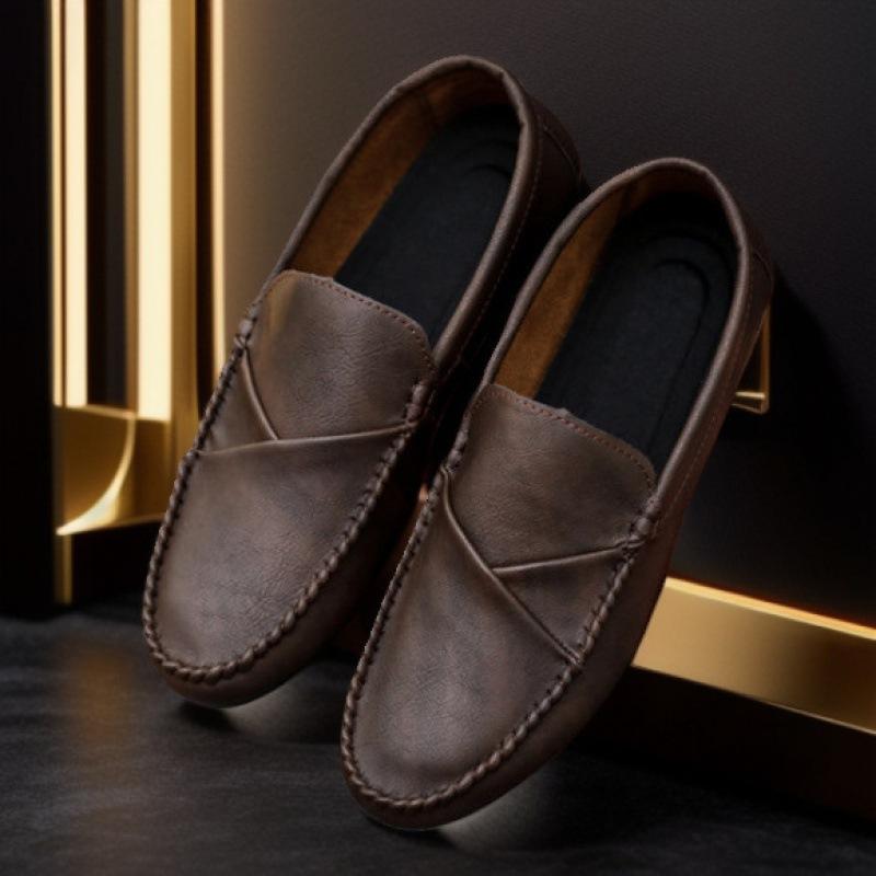 Casual shoes men's autumn new British soft-soled soft-faced low-top Doudou shoes Korean version trendy foot-fitting driving shoes
