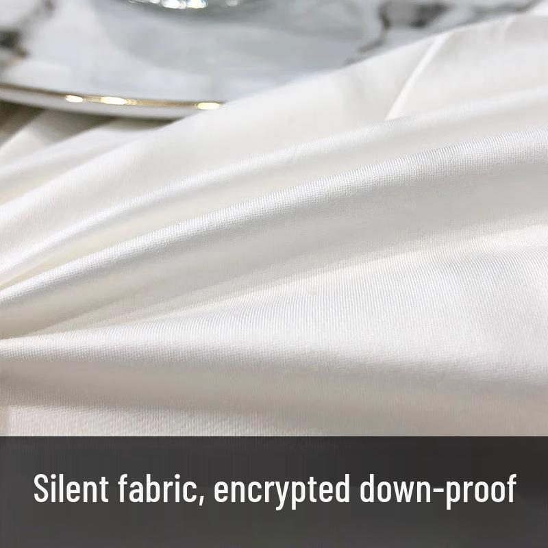 Yi Er Ya 95% White Goose Down Comforter