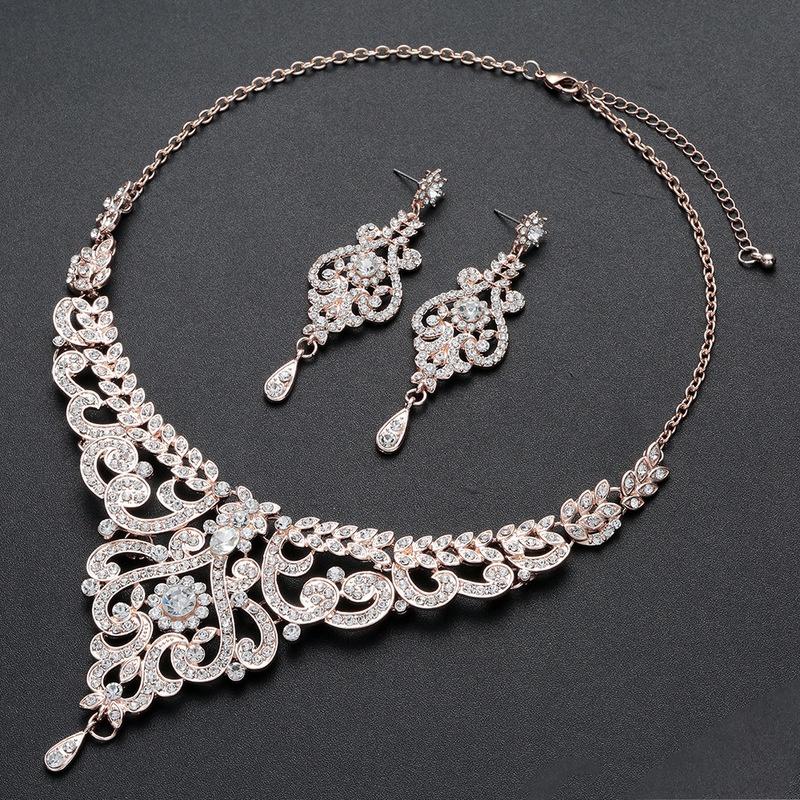 Nye europeiske og amerikanske Rose Gold Sett Halskjede Øredobber Diamantsmykker Bryllup Middag Tilbehør Todelt sett