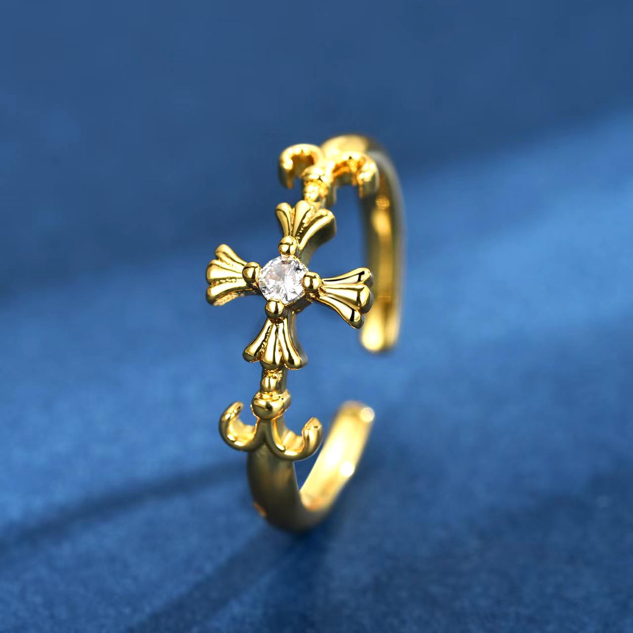 

Xiaohongshu Vintage Iris Tail Ring: Women s Light Luxury Fashion Statement Adjustable Open золотий