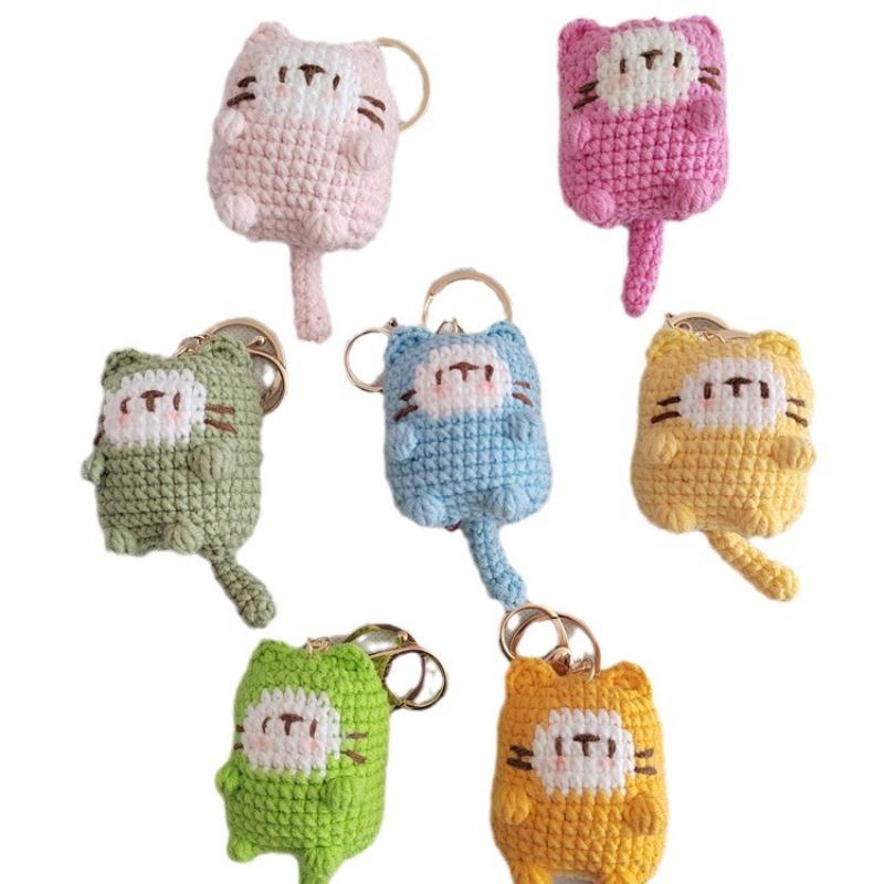 Uncinetto fatto a mano, ciondolo gatto biscotto, piccoli accessori tessuti con filato da tessitura, accessori carini da appendere alla borsa a cartoni animati, con portachiavi, regalo di Natale