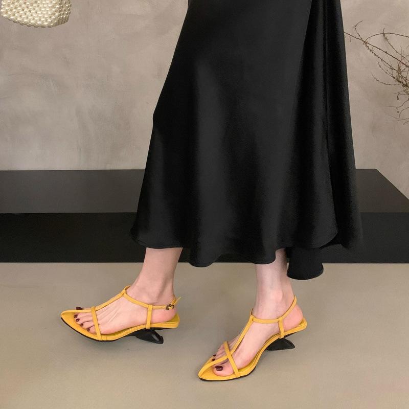 

Wedge heel high heel red pointed thin strap sandals fairy shoes new with skirt leopard print shoes 34 чорний