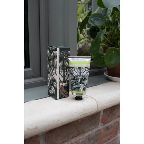 English Soap Company KEW GARDEN Luxury Hand Cream Sandalwood & Pink Pepper
