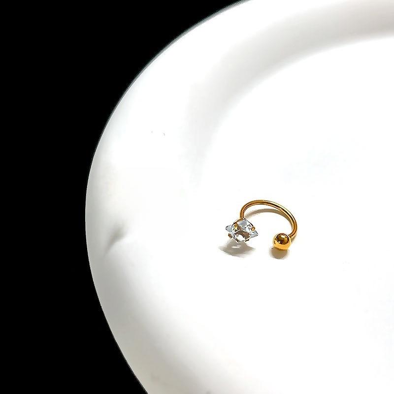 

Trendy Simple Stainless Steel Shiny Square Round Zircon Horseshoe Piercing Stud Earrings for Women Designer Earring Cuff Jewelry