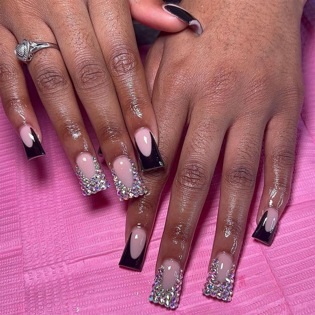 24 Stück Entenschnabel-förmige Falsche Nägel Gold Schmetterling Strass-Design Falsche Nagelspitzen Tragbare Vollabdeckung French Press-on Nägel
