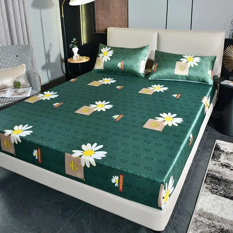Home Luxury Mattress Cover Three-piece Double Household Bedspread Non-slip Washable Queen Size Bed Cover with Pillowcases