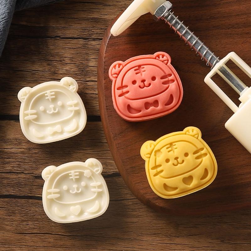 50g Cute Tiger Shape Plastic Mooncake Molds Mooncake Mould DIY Baking Accessories Kitchen Gadget for Mid-Autumn Festival