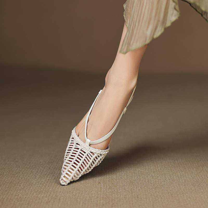 Krazing Pot Straw Weaving Mules Summer Size 42 Gold Color Thick Low Heels Women Women Pointed Toe Sandals
