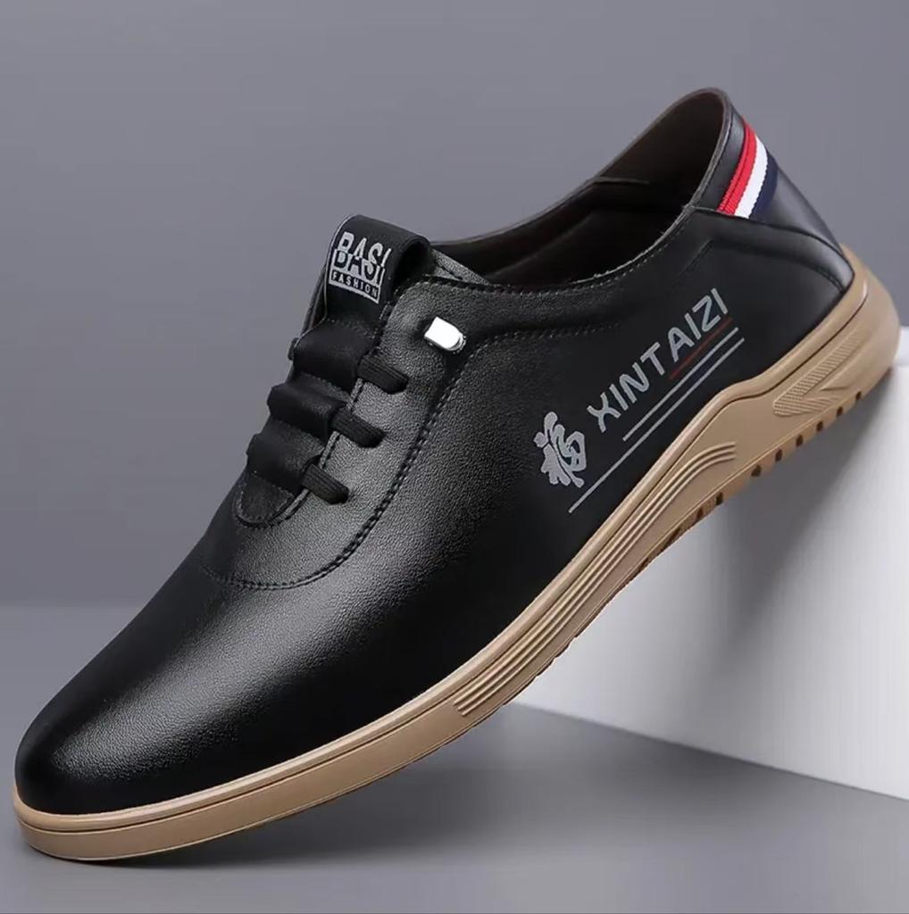 [Counter quality] Men's new four-season fashion casual shoes are non-slip, wear-resistant and comfortable with soft soles